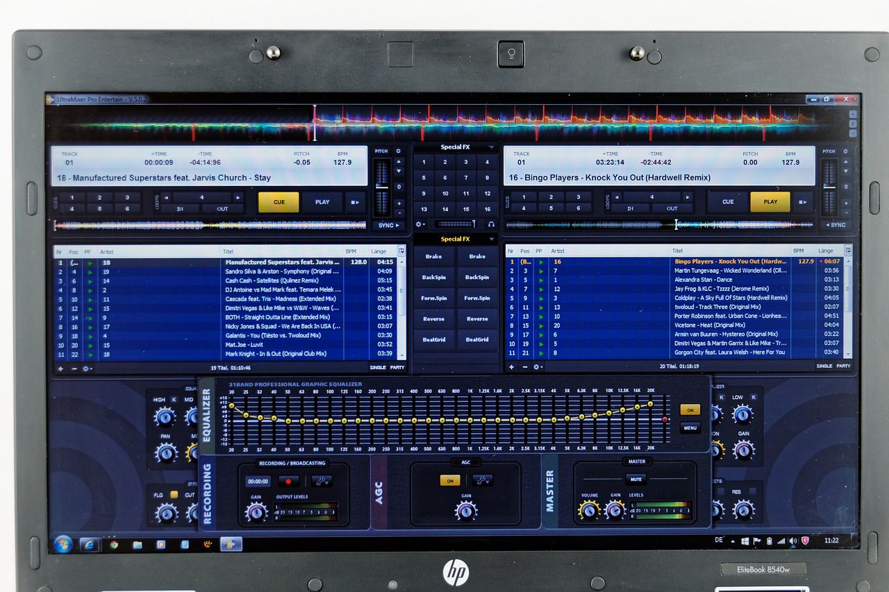 DJ Software Screen 56a67f255f9b58b7d0e340d7