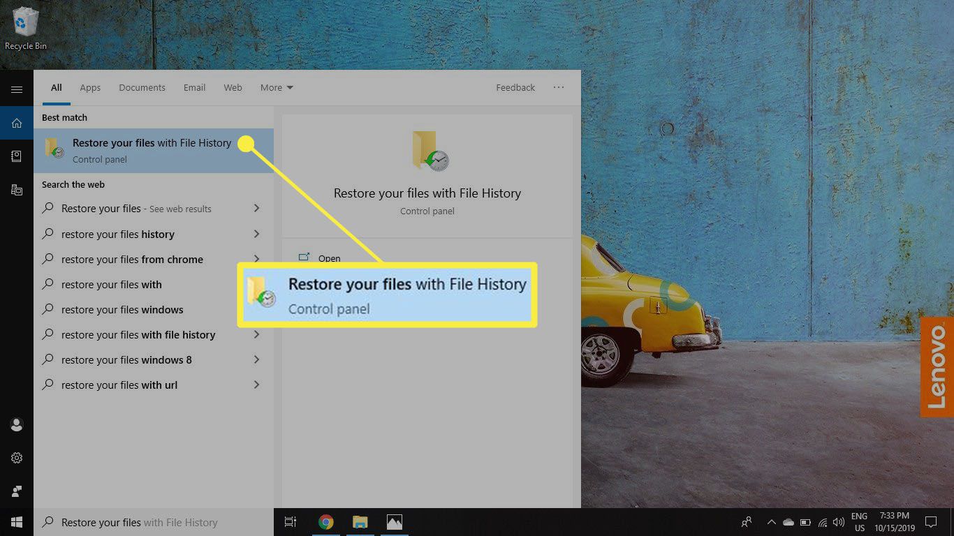 Kirjoita Windowsin hakukenttään Palauta tiedostot ja valitse Palauta tiedostot tiedostohistorian avulla.