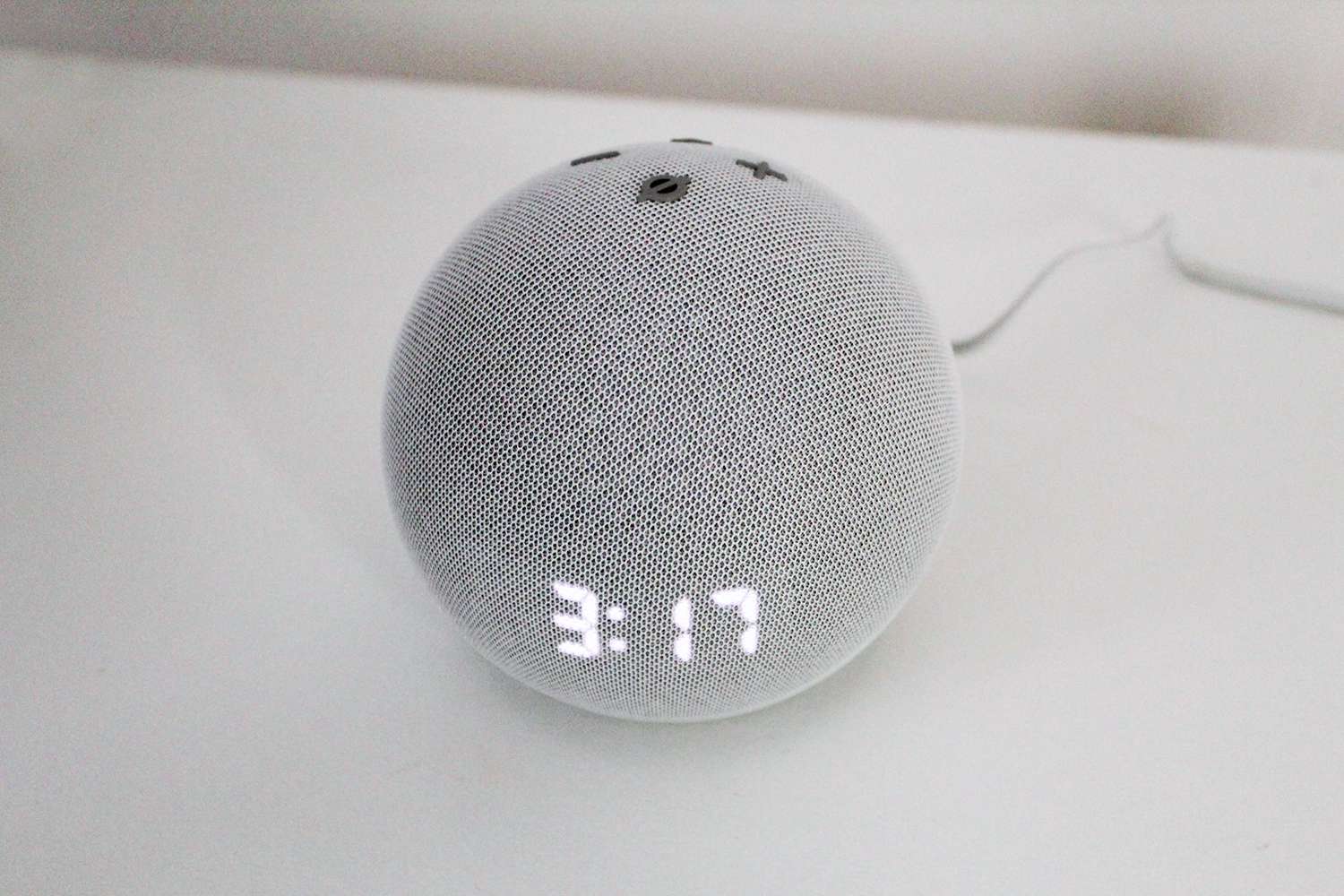 Amazon Echo Dot (4. sukupolvi)