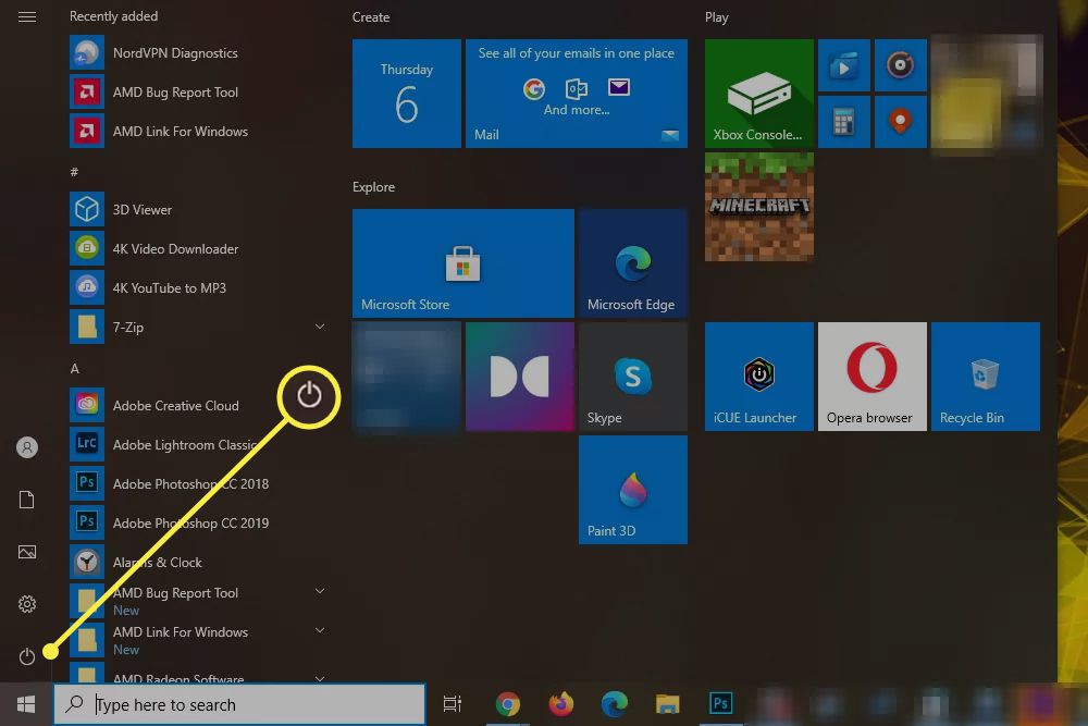 Windows 10:n käynnistysvalikko avautuu virtakuvakkeen ollessa korostettuna