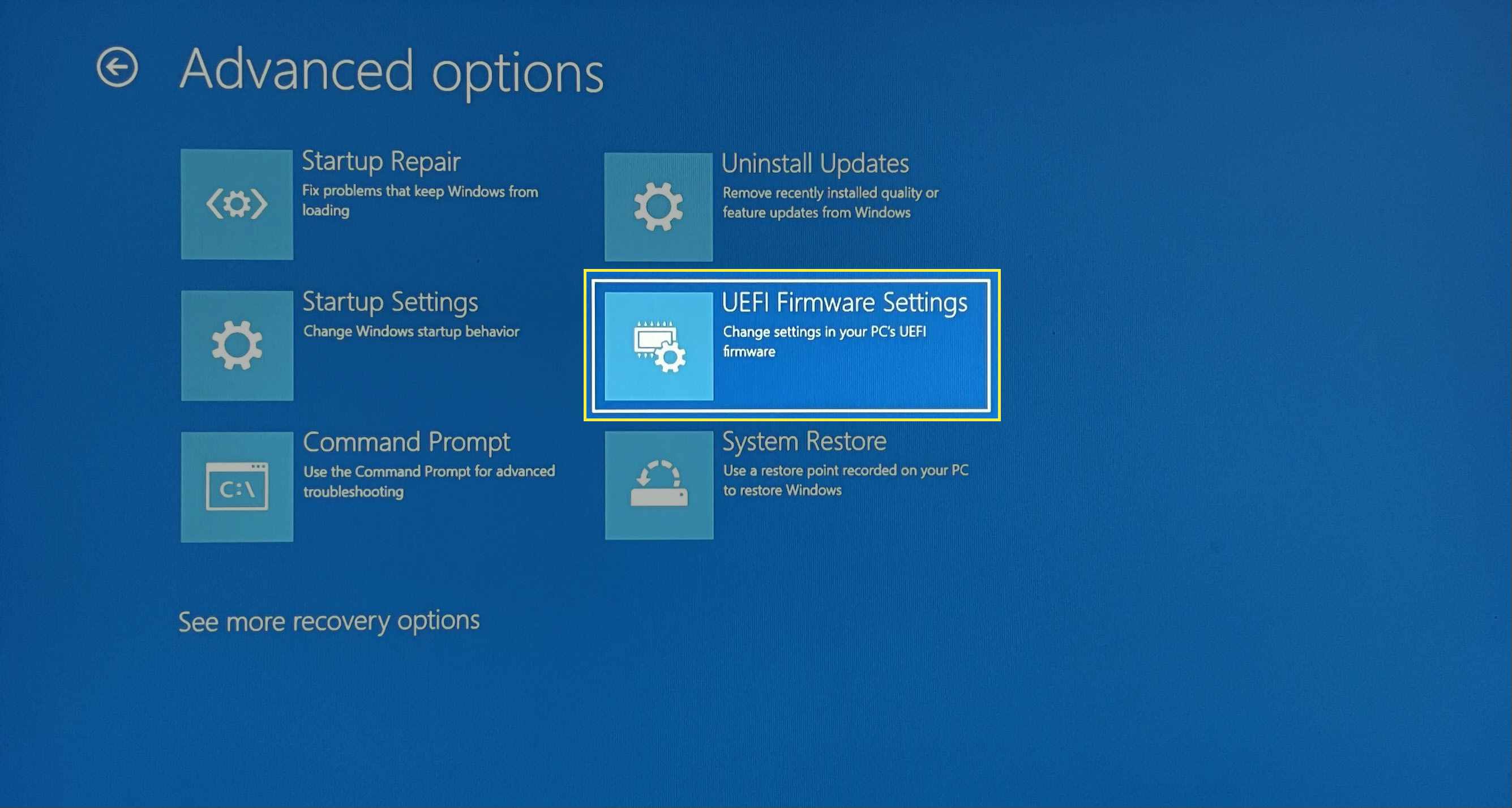 UEFI-laiteohjelmiston asetukset Windows 10:ssä.