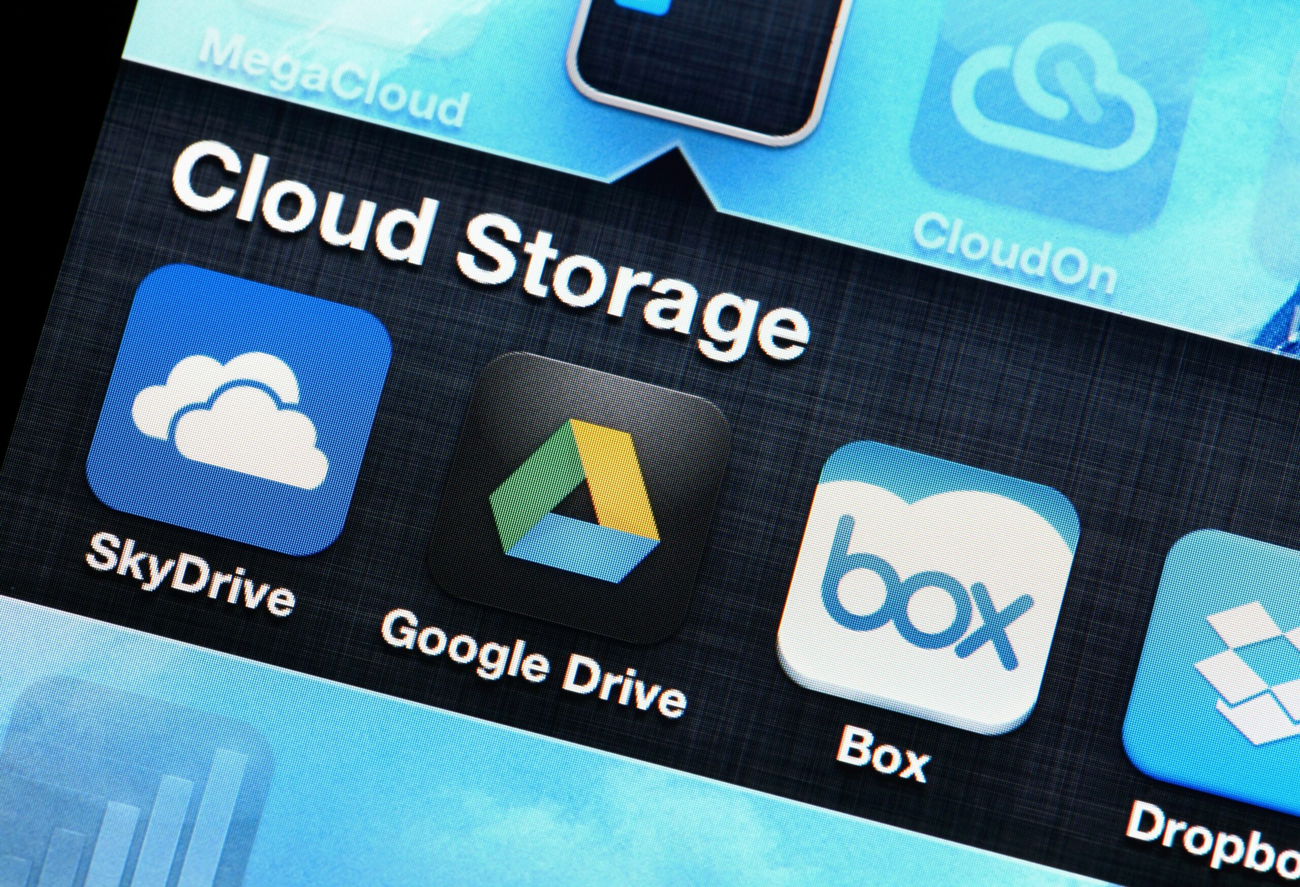 mobile application of cloud storage 471510877 5b1eb0158023b90036f2f175 scaled