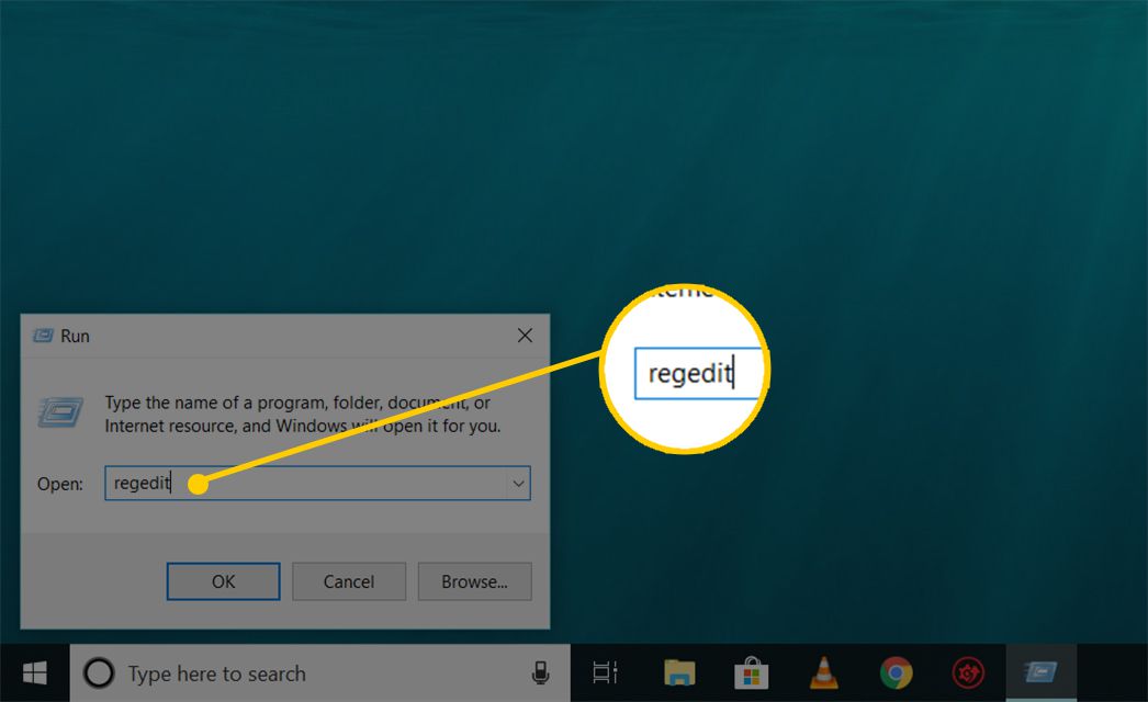 regedit-komento Windows 10:n suoritusvalintaikkunassa