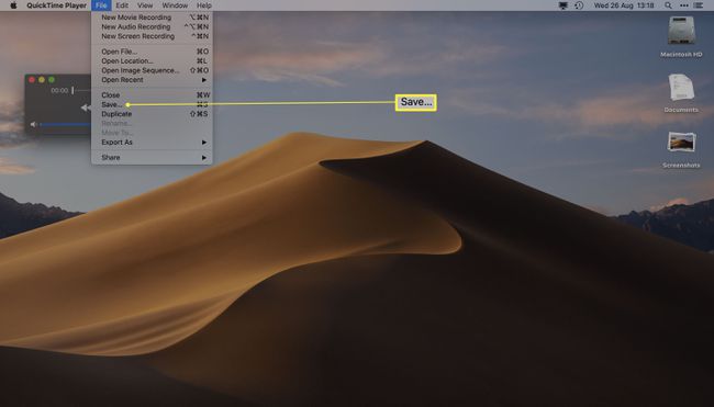 QuickTime Player Macissa, jossa Tallenna-valintaikkuna korostettuna