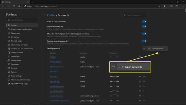 Painike salasanojen vientiä varten MS Edgestä on korostettu.