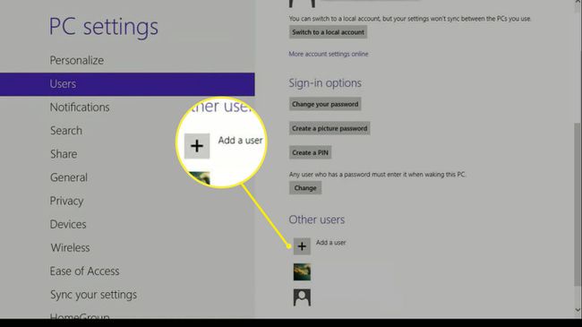 Vieritä alas oikeaa ruutua ja valitse Muut käyttäjät -kohdasta Lisää käyttäjä.