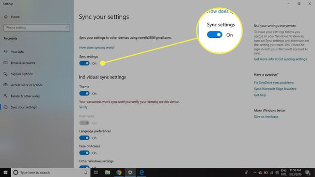 Windows 10 -asetukset, joissa synkronointiasetukset-kytkin on korostettuna