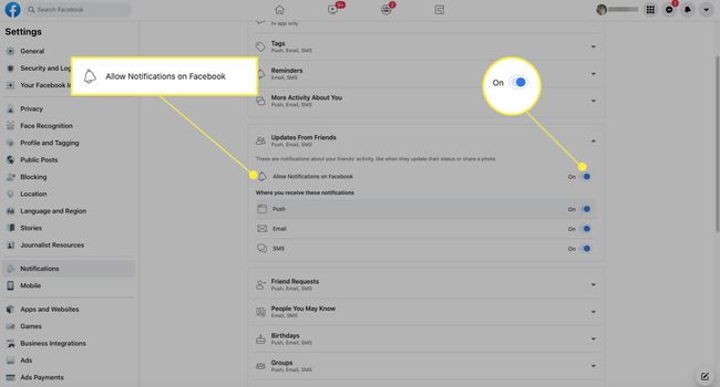 Facebookin ilmoitusasetukset, joissa on "Salli ilmoitukset Facebookissa" ja kytkin korostettuna