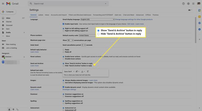 Yleiset Gmail-asetukset, joissa "Näytä lähetys- ja arkistointipainike" on korostettuna