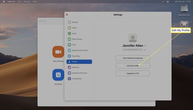 Zoom-työpöytäsovelluksen asetukset, joissa Muokkaa profiiliani on korostettuna