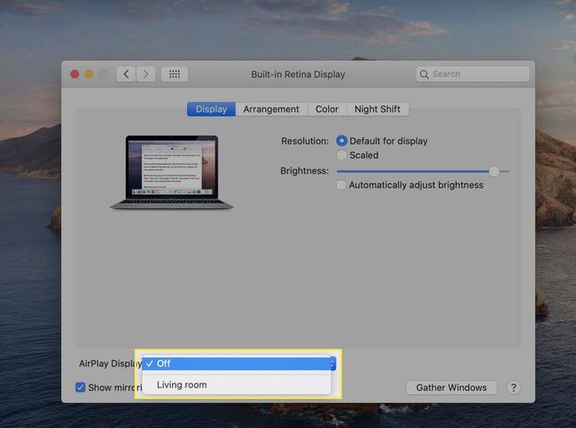 AirPlay-näyttövalikko näyttää AirPlay-kohteen macOS:n Näytä järjestelmäasetukset -kohdassa.