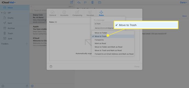 Valitse "Siirrä roskakoriin" iCloud Mailissa