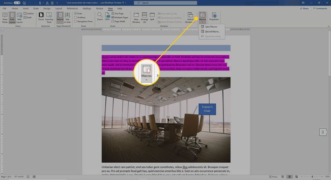 Näytä nauha Wordissa, jossa makrot-otsikko korostettuna