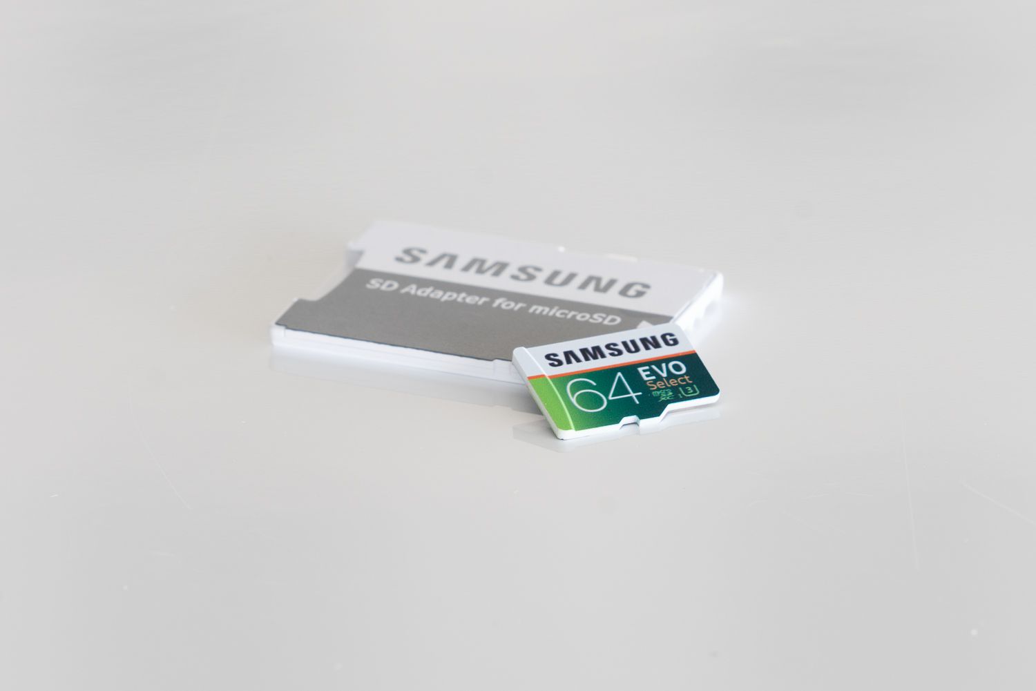 Samsung 64GB EVO Select microSD-kortti