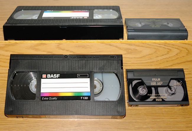 8mm/VHS-videokasettiformaatin vertailu