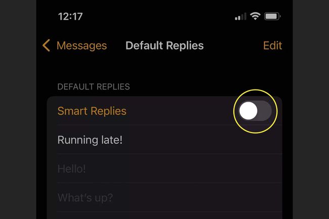 Poista älykkäät vastaukset käytöstä iPhonen Apple Watch -sovelluksessa.