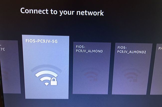 Kuva televisioruudusta, jossa näkyy Amazon's Fire TV Connect to Your Network -vaihtoehdolla.