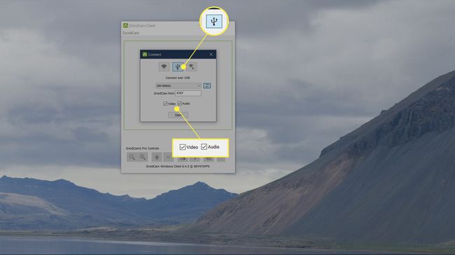 DroidCam USB-tila korostettuna ja Audio Video -ruudut valittuna