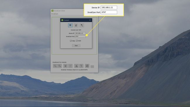 DroidCam-työpöytä syöttää IP-tiedot porttinumerot korostettuina