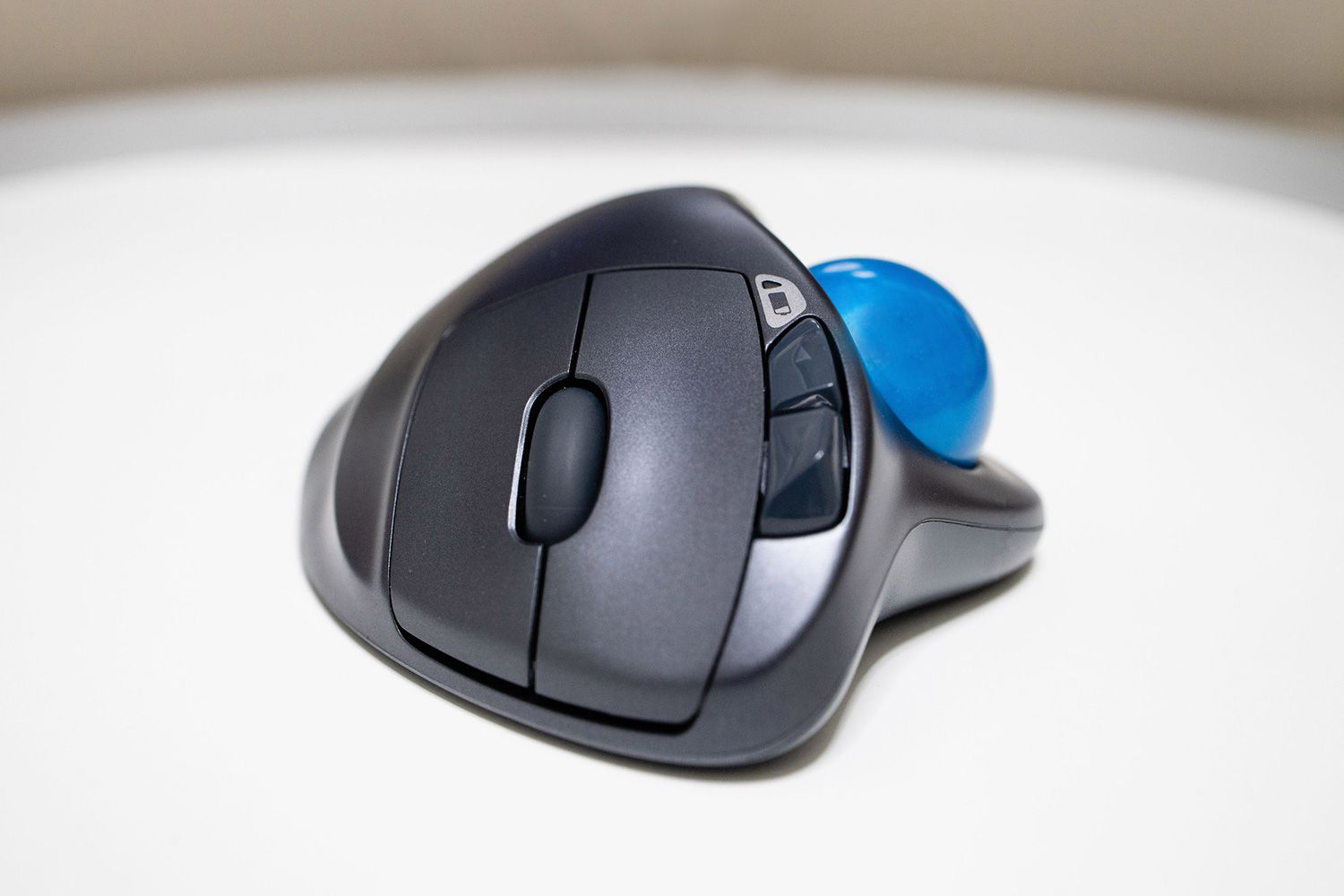 Logitech M570 langaton trackball-hiiri