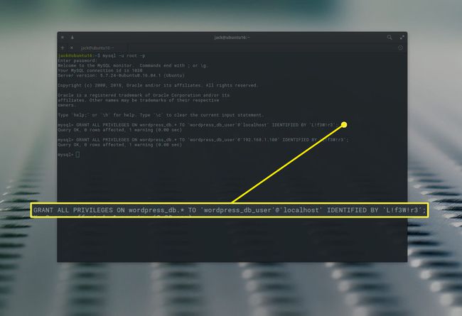 MySQL antaa käyttäjille luvan käyttää tietokantaa