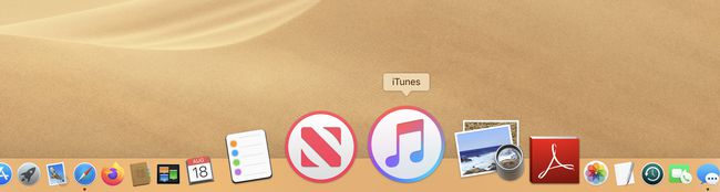 Mac Dock, jossa iTunes on valittuna