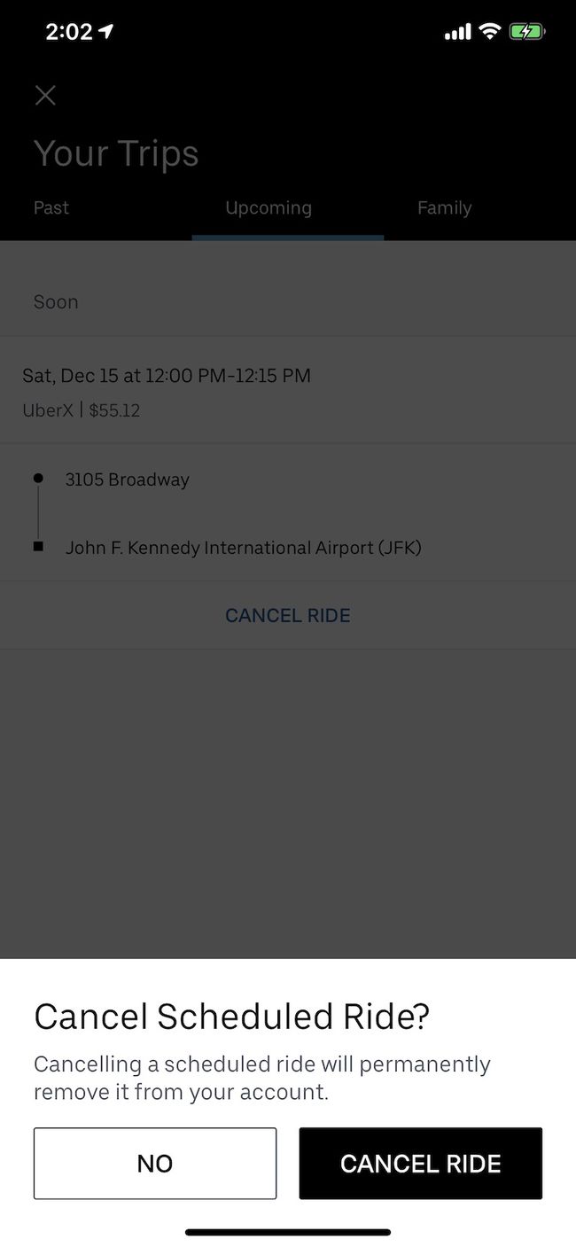 Kuvakaappaus Uber-sovelluksesta, jossa näkyy mahdollisuus peruuttaa aikataulun mukainen kyyti.