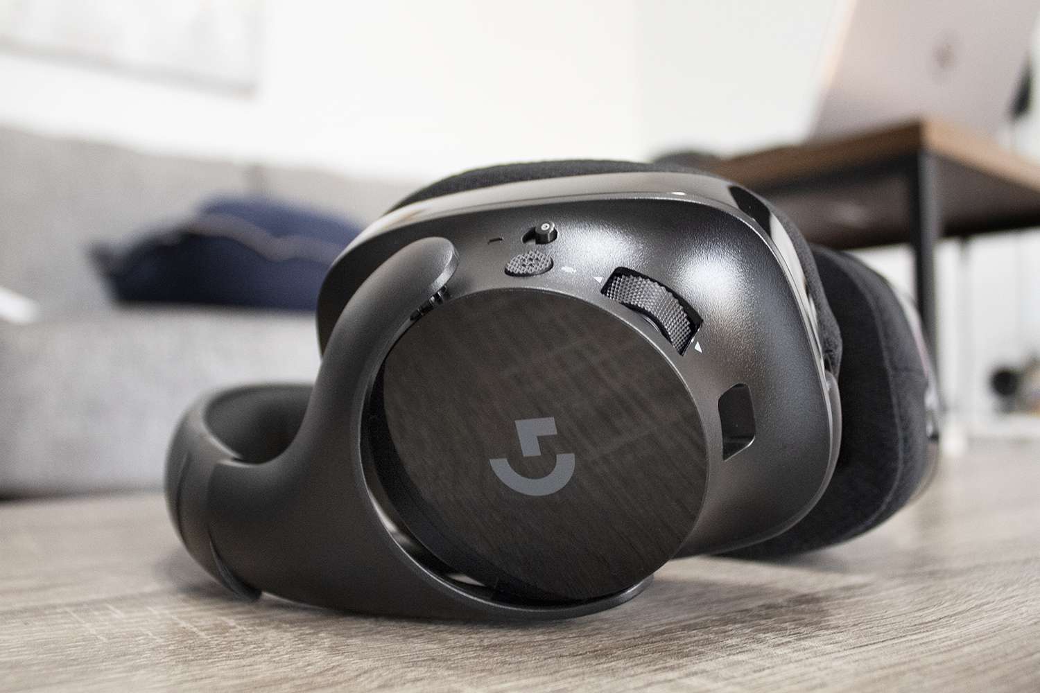 Logitech G533