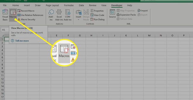 Makropainike Excelin kehittäjävälilehdellä