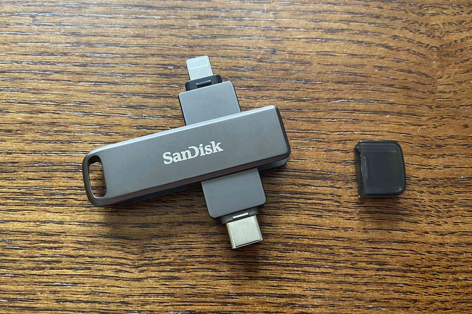 SanDisk iXpand Luxury -muistitikku