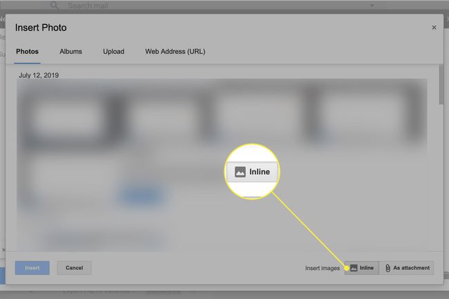 Kuvakaappaus Lisää valokuva -ikkunasta Gmailissa, jossa Inline-painike on korostettuna