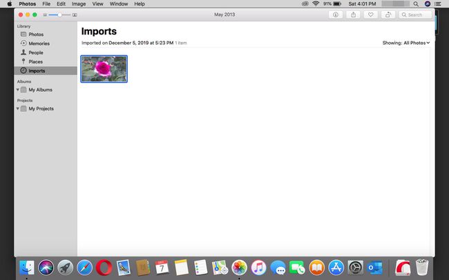 Tarkastele tuotuja valokuvia macOS:n Kuvissa