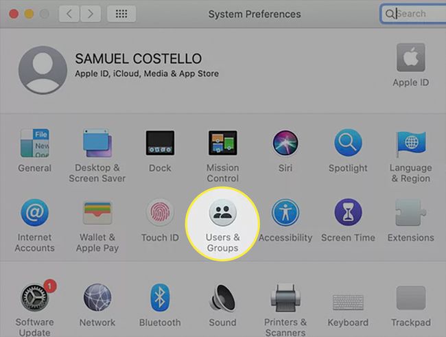 Macin järjestelmäasetukset, joissa käyttäjät ja ryhmät korostettuina.