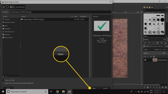 Avaa kuva tasona GIMPissä Avaa-painikkeen korostettuna