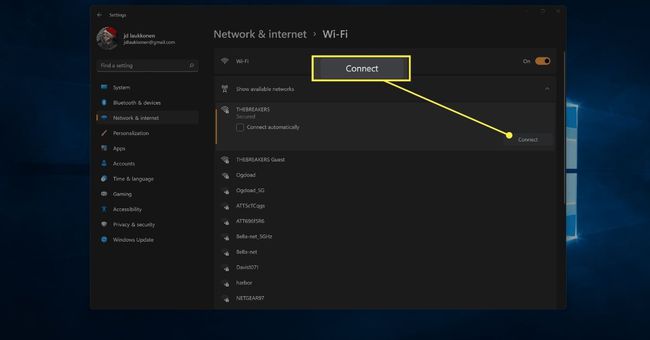 Yhdistä Windows 11:n Verkko- ja Internet-asetuksissa.