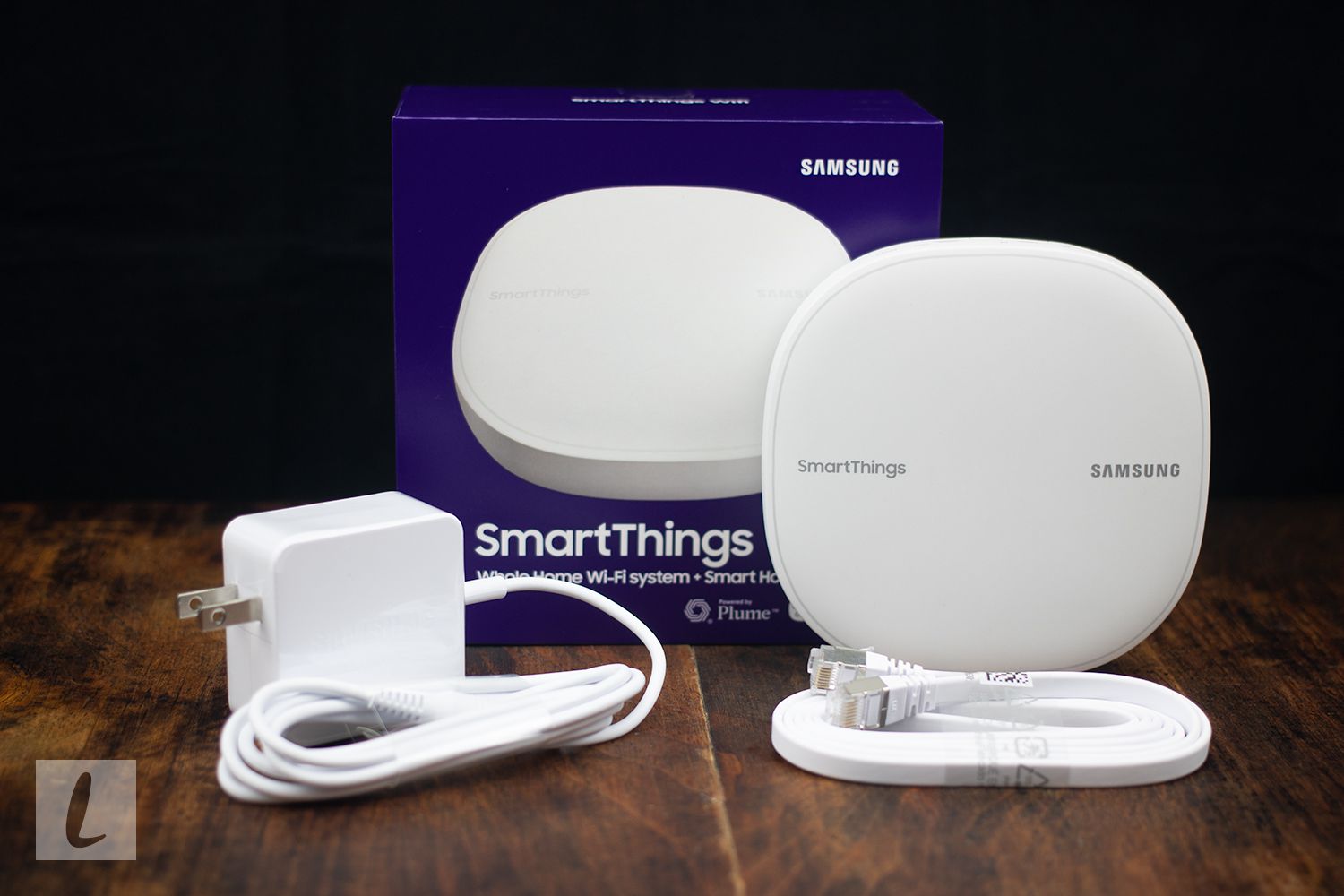 Samsung SmartThings Wifi Mesh -reititin ja Smart Home Hub