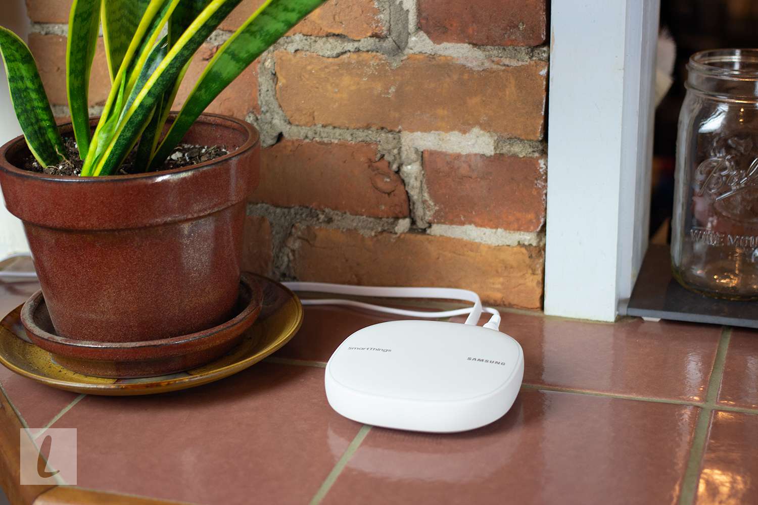 Samsung SmartThings Wifi Mesh -reititin ja Smart Home Hub