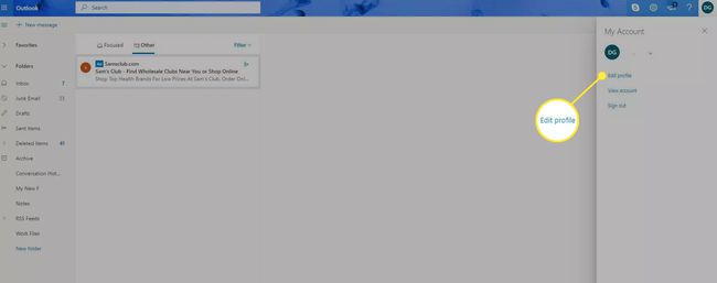 Outlook-postilaatikko, jossa Muokkaa profiilia -vaihtoehto on korostettuna