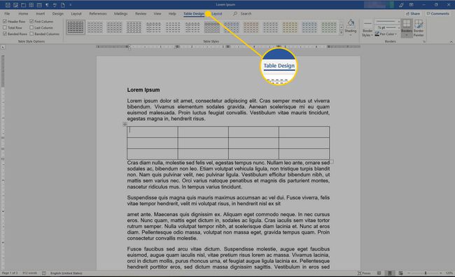 Microsoft Word, jossa Table Design -otsikko korostettuna