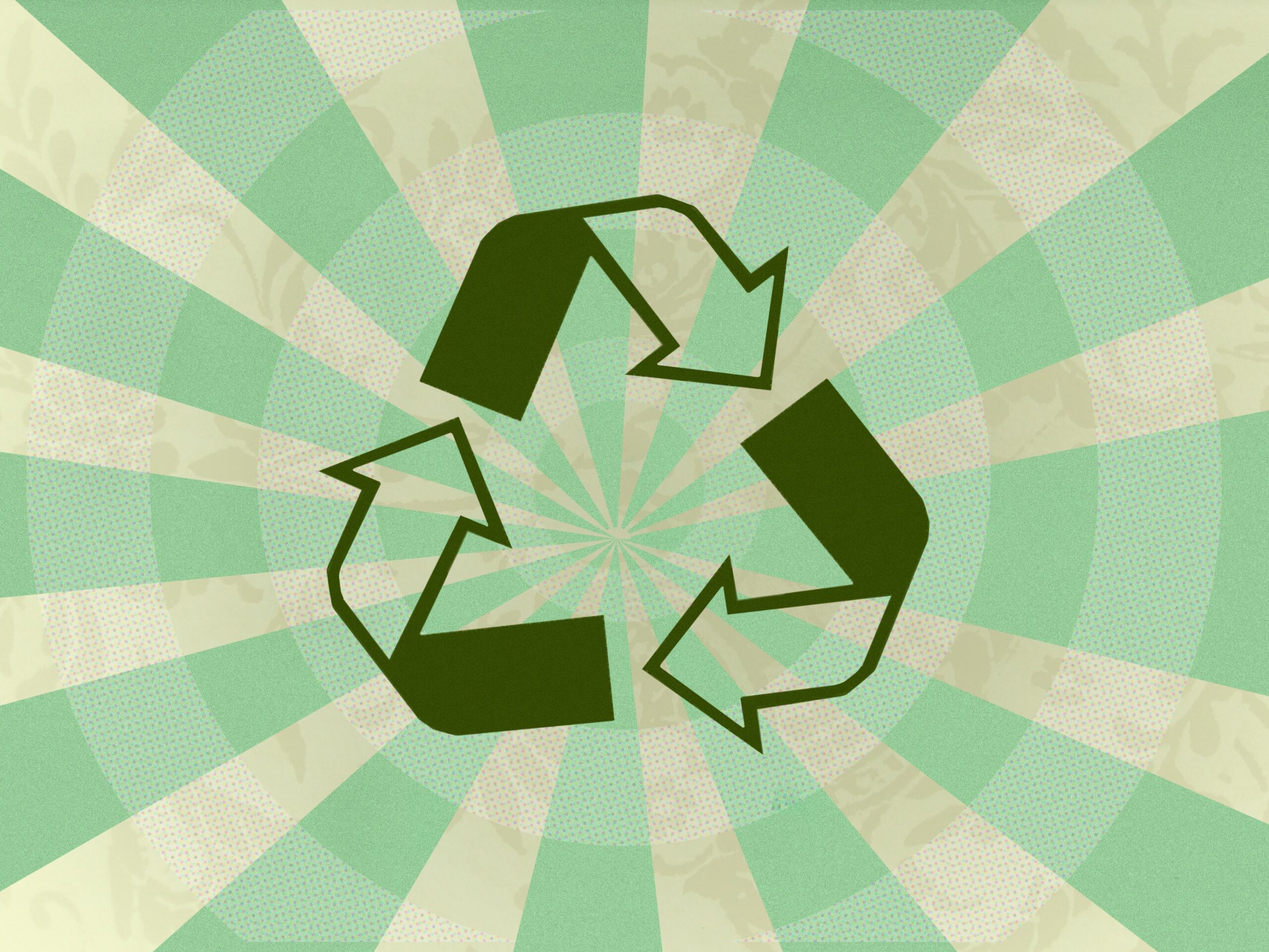 a green recycling symbol 109270526 577047425f9b585875bbf936 scaled