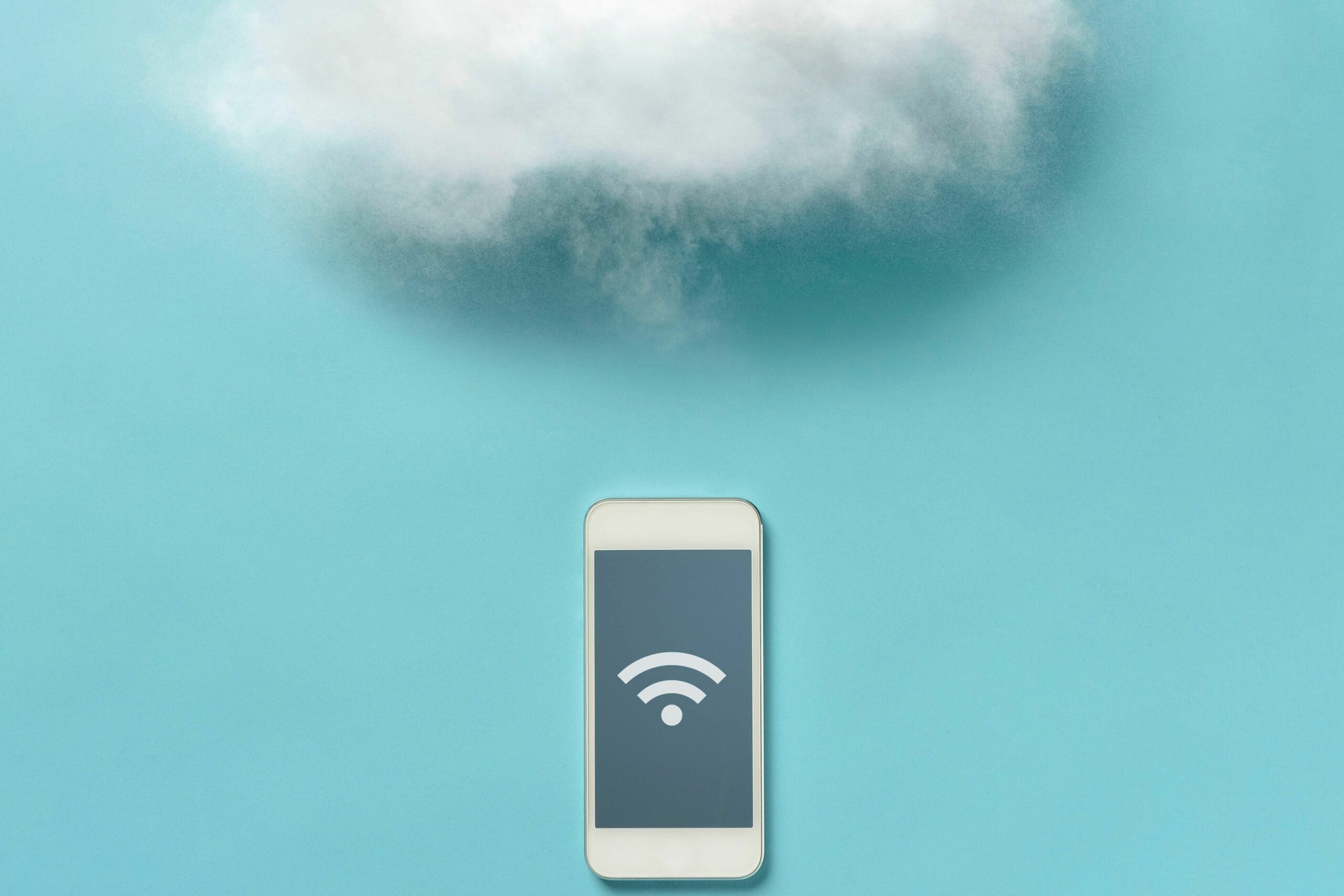 cloud and smartphone 183710748 593b126e3df78c537b81131c 5c70707046e0fb00014ef5e0 scaled