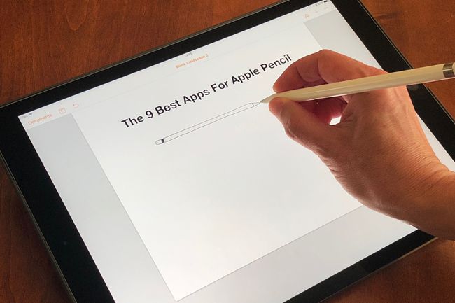 Kuva Apple Pencilistä, jota käytetään piirtämiseen iPad Prolla