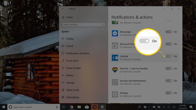 Vaihda Outlook-ilmoituksia ja -toimintoja