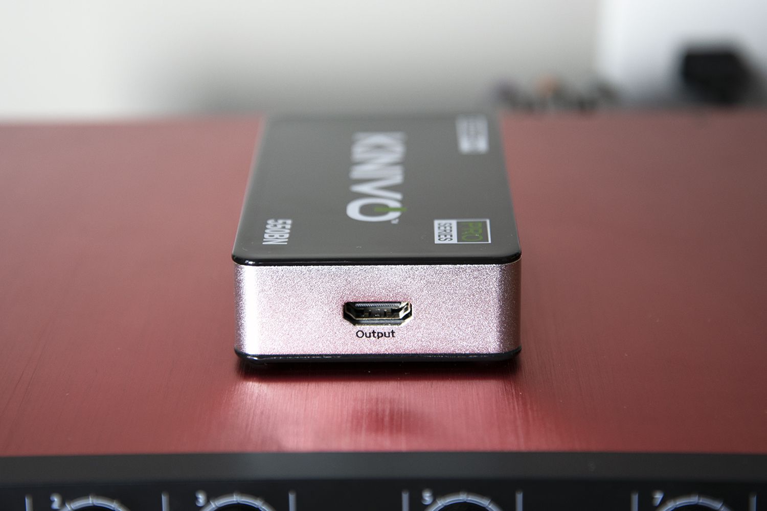 Kinivo 550BN HDMI-kytkin