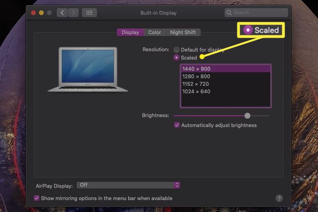 Mac Display System Preferences Scaled valittuna