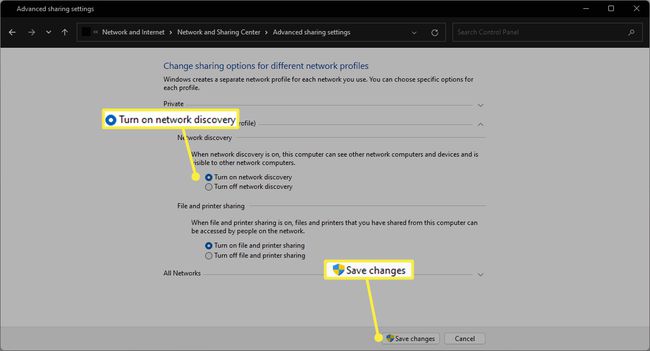 Ota Network Discovery käyttöön ja tallenna muutokset Windows 11:n jakamisen lisäasetuksissa