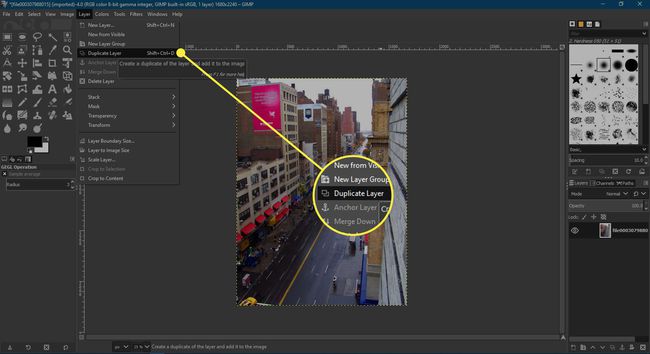 Kuvakaappaus GIMPistä, jossa on Duplicate Layer -komento korostettuna
