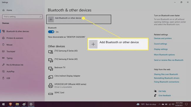Bluetooth ja muut laitteet -näyttö, jossa on korostettuna Lisää Bluetooth tai muut laitteet
