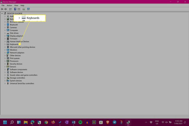 Windows 11 Device Manager näppäimistöt ja nuolikuvake korostettuna