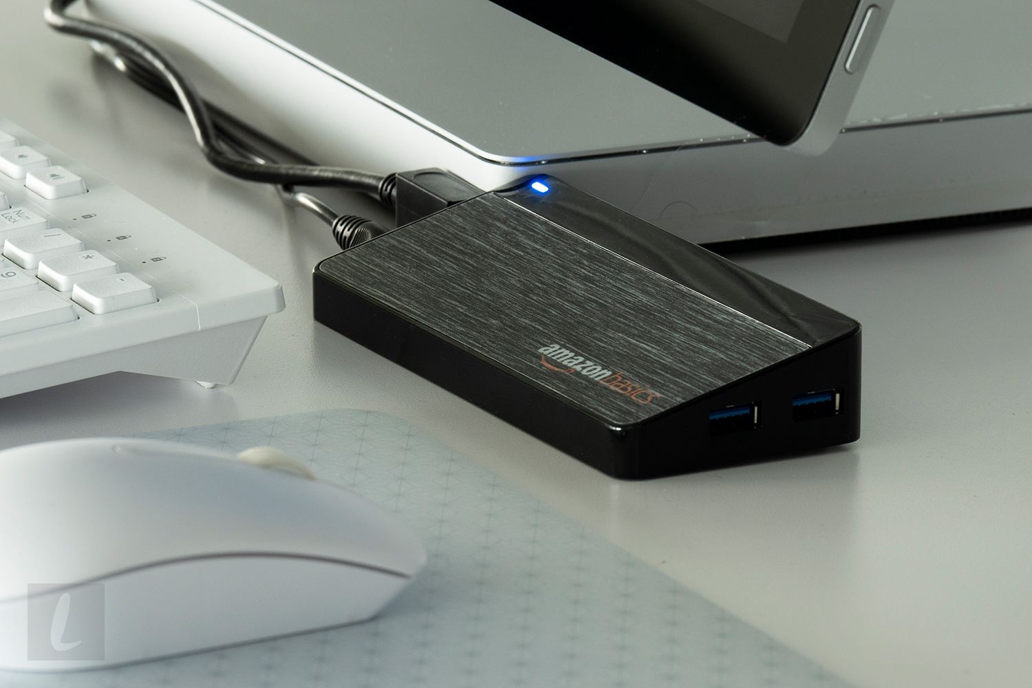 AmazonBasics 7-porttinen USB 3.0 -keskitin